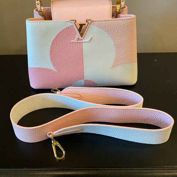 NWT 2022 Louis Vuitton Pink Capucines BB w/Flower Logo on Front in Pink/White - Picture 2 of 12